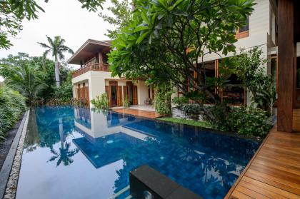 , Luxury private house with pool for rent in sukhumvit 31 (Phrom Phong) nearby The EmQuartier and The Emporium 