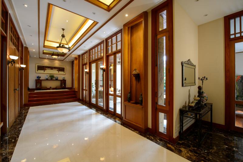 Private House in Sukhumvit For Rent and Sale